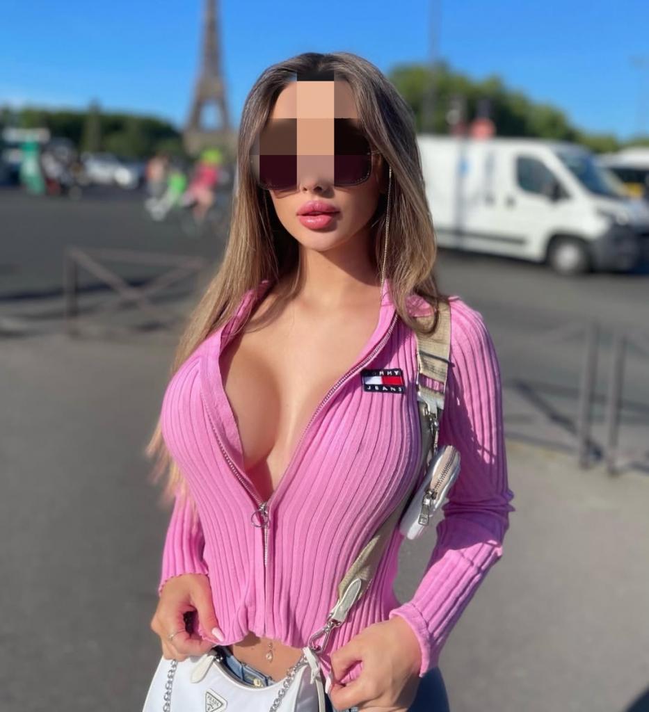 641357212: Chica busca chico en La Coruña