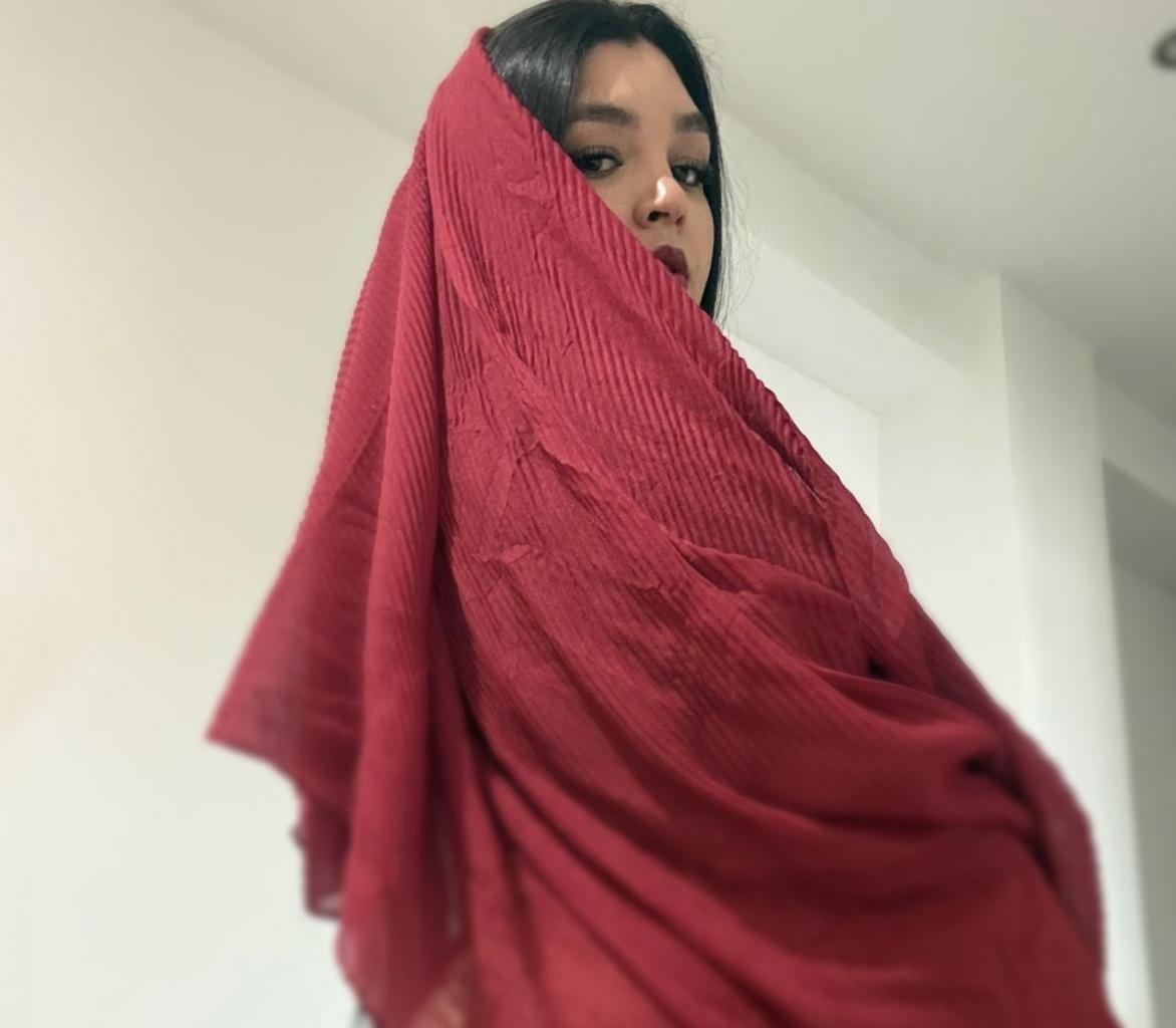 634321773: Chica busca chico en Granada