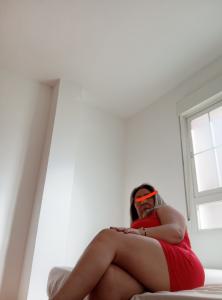 695725686: Chica busca chico en Murcia