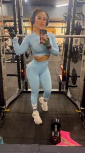 677865609: Chica busca chico en Málaga