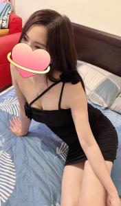 667426769: Chica busca chico en Gerona