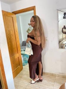 607409866: Transexual en Alicante