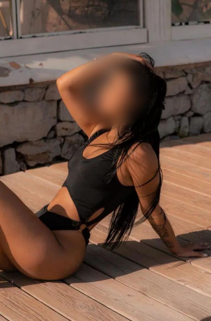 632115375: Chica busca chico en Málaga
