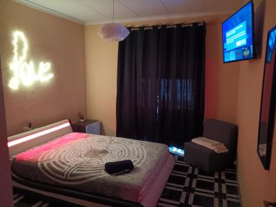 659838608: Chica busca chico en Valencia