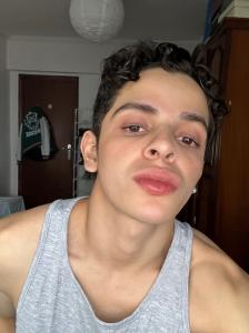 613850779: Chico busca chica en Cantabria