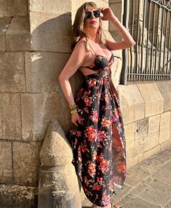 617510100: Chica busca chico en Barcelona