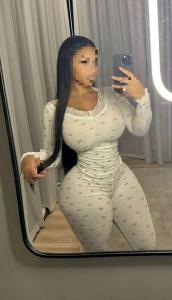 617619255: Chica busca chico en Sevilla