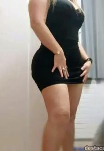 677847497: Chica busca chico en Ibiza