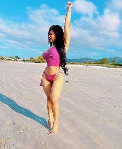 613596490: Chica busca chico en Pontevedra