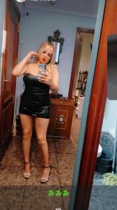 631863846: Chica busca chico en Barcelona