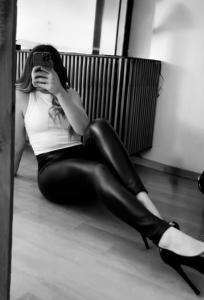 632151955: Chica busca chico en La Rioja