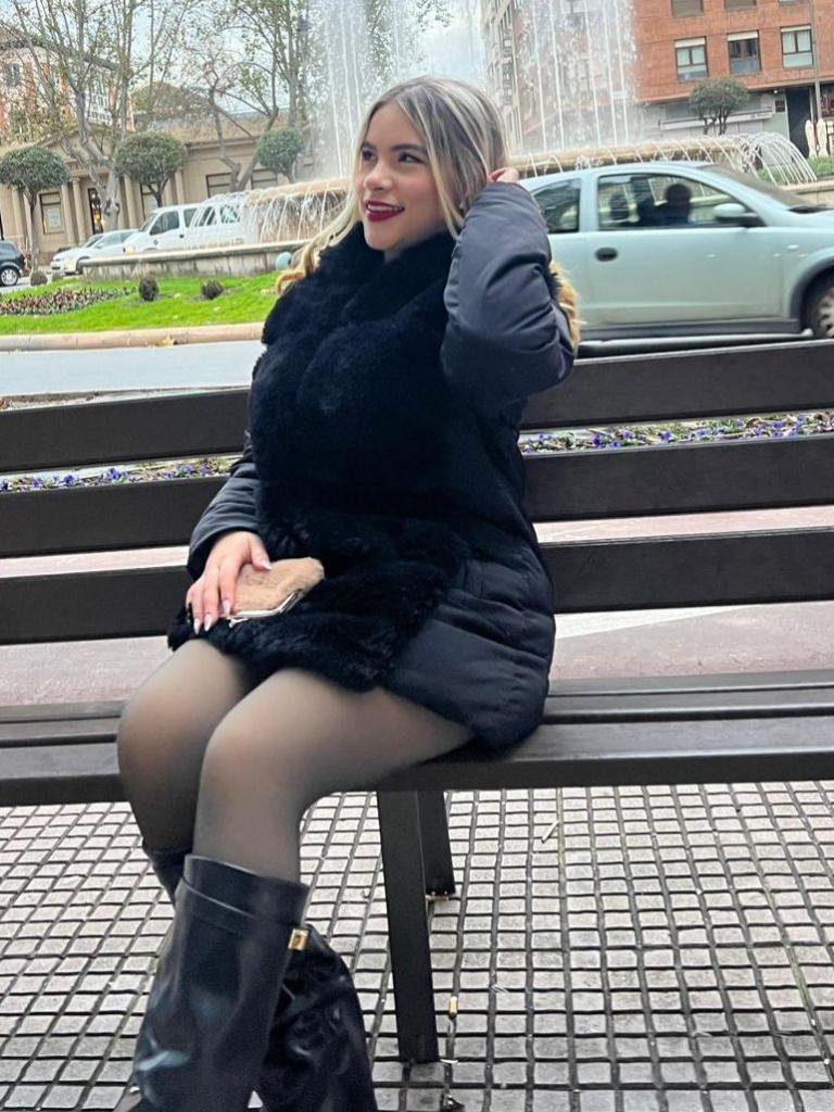 Chica busca chico en La Rioja: Chica busca chico