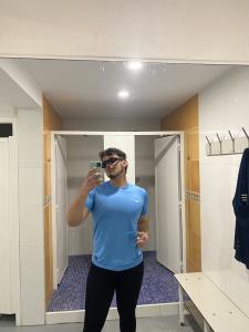 614119408: Chico busca chica en Sevilla