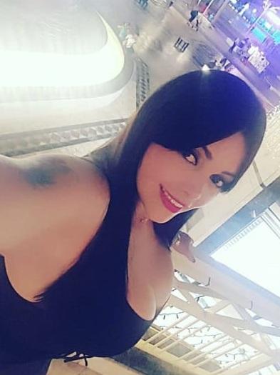 Chica busca chico en Tenerife: 