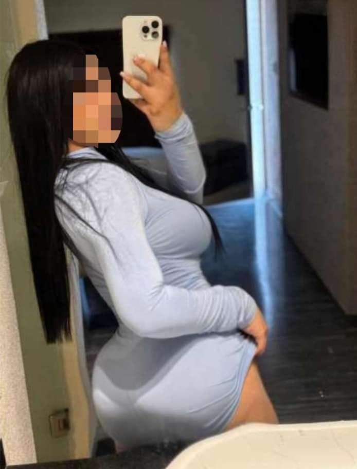 Chica busca chico en Cádiz: 