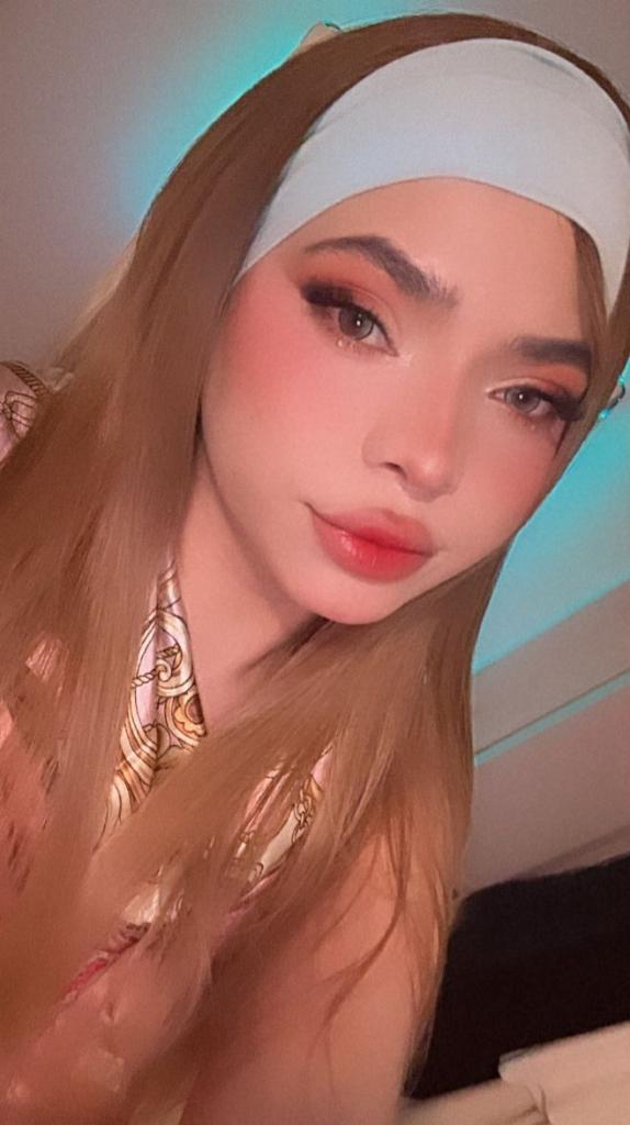 611269247: Transexual en Navarra