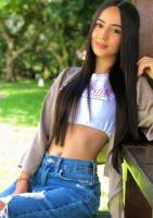 614832961: Chica busca chico en Sevilla