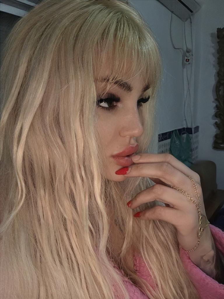 603441109: Transexual en Sevilla