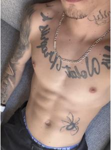 Chico busca chica en Sevilla: 