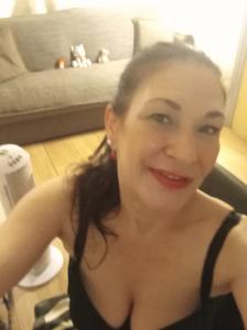 605039743: Chica busca chico en Barcelona