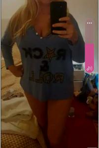 619356495: Chica busca chico en Asturias