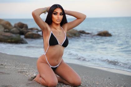 673419721: Transexual en Cádiz