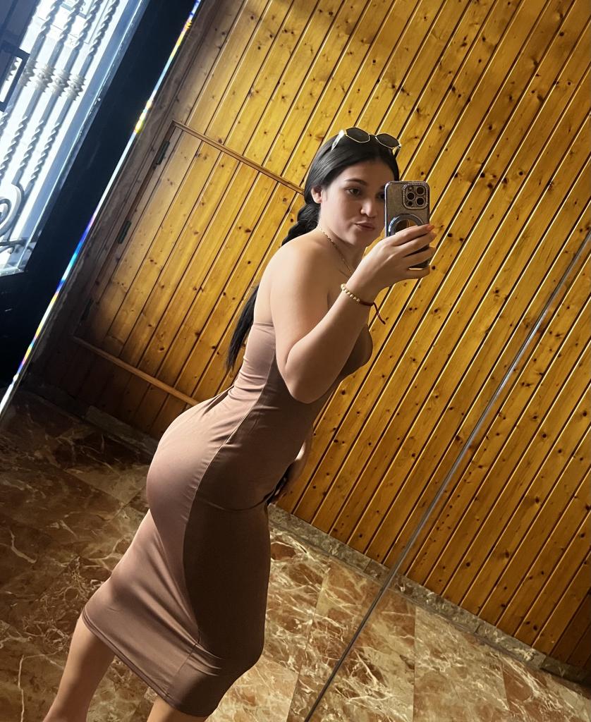 664377893: Chica busca chico en Burgos