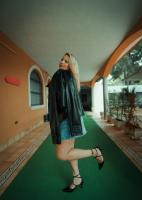 685288491: Chica busca chico en Orense