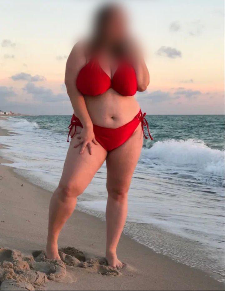 643779211: Chica busca chico en Pontevedra