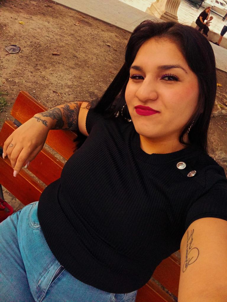 614923538: Chica busca chico en Badajoz
