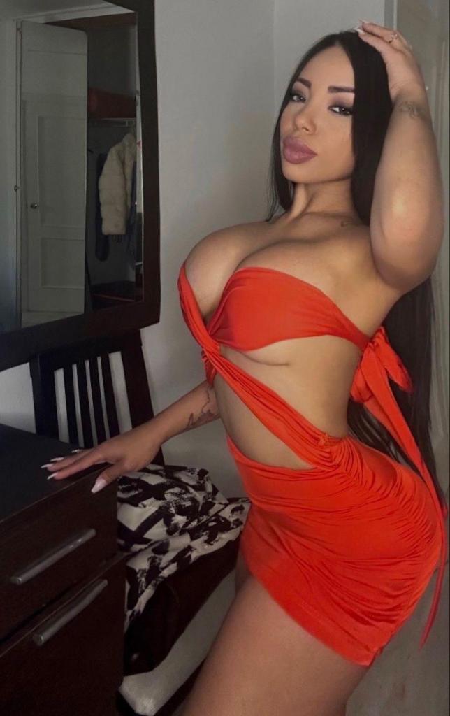 Chica busca chico en Almería: Chica busca chico