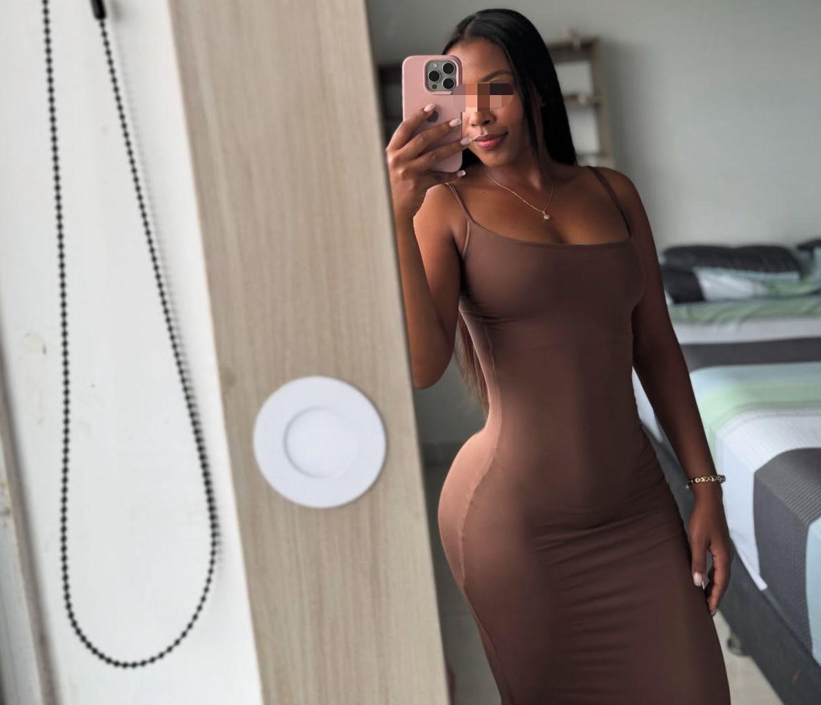 610173828: Chica busca chico en La Coruña