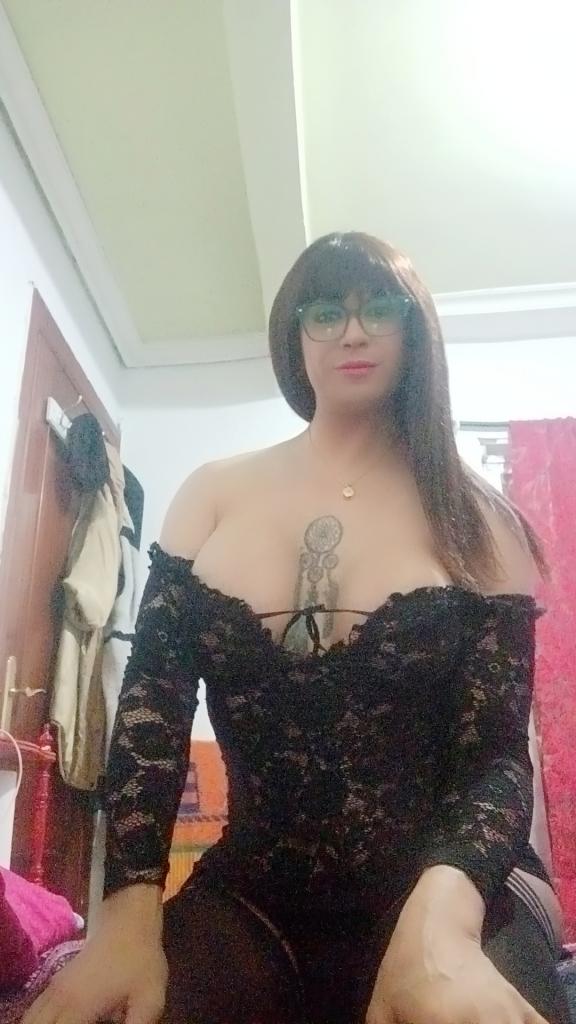 604958210: Transexual en León