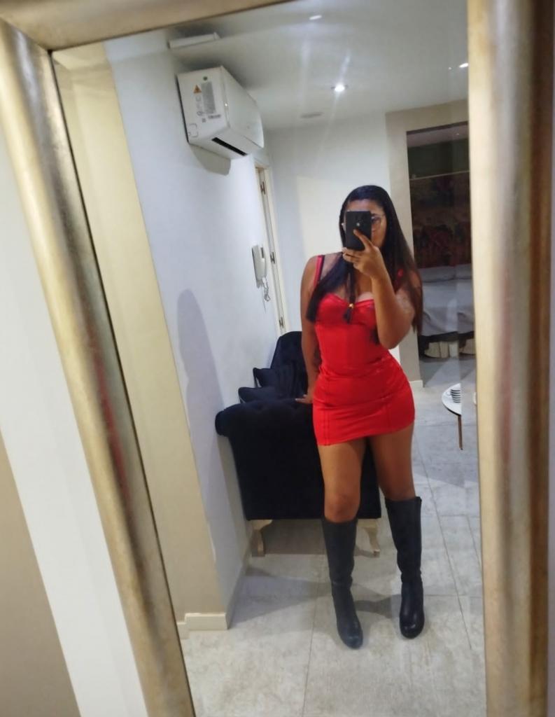 614114292: Chica busca chico en Mallorca