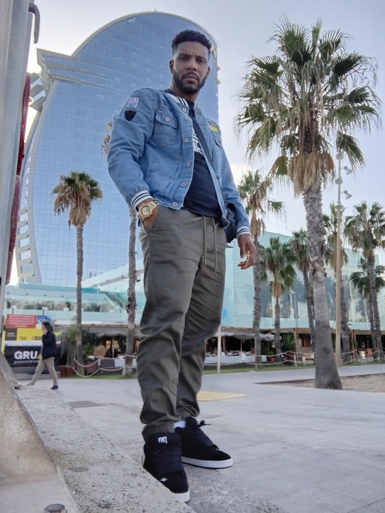 626565553: Chico busca chica en Valencia