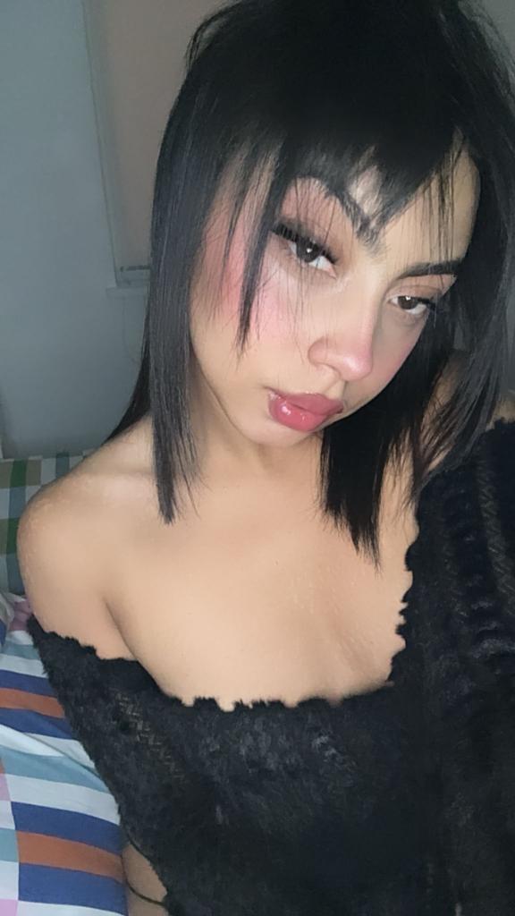 Chica busca chico en Málaga: Chica busca chico