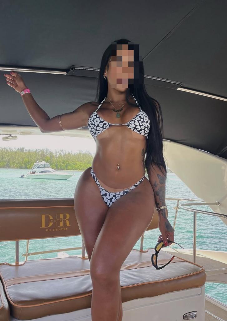 633873812: Chica busca chico en Lugo