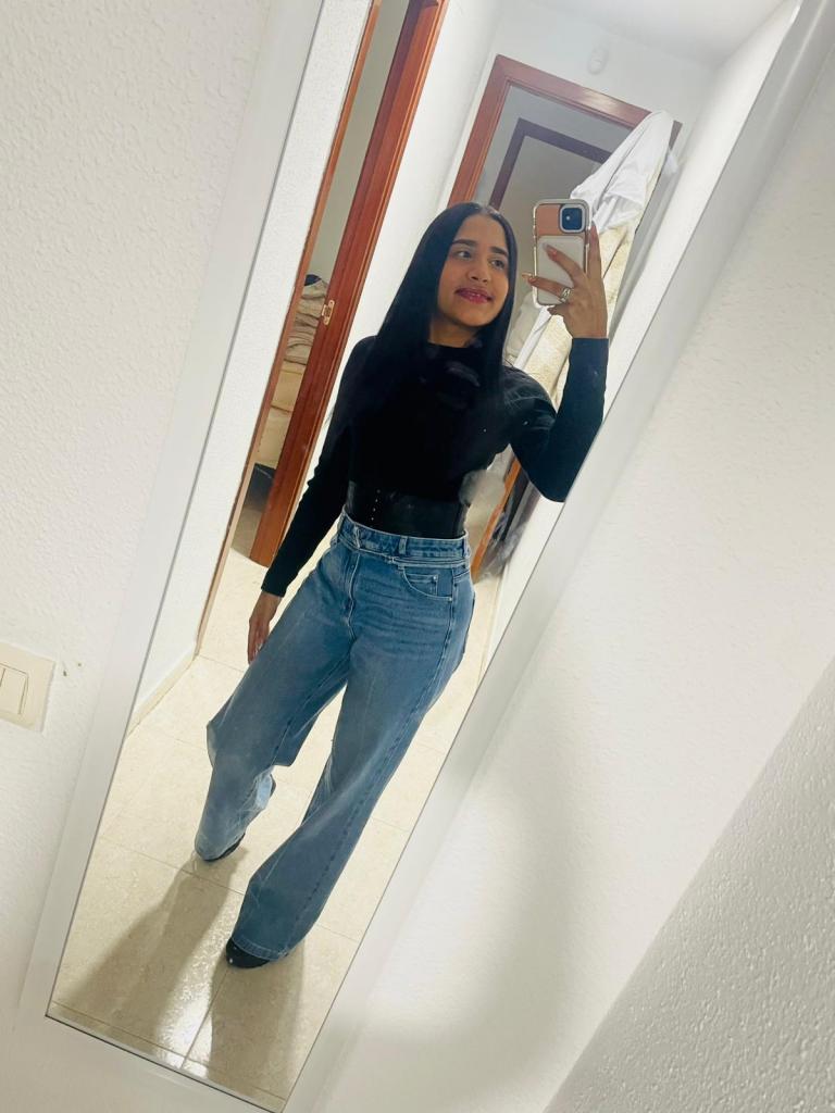 602482607: Chica busca chico en Almería