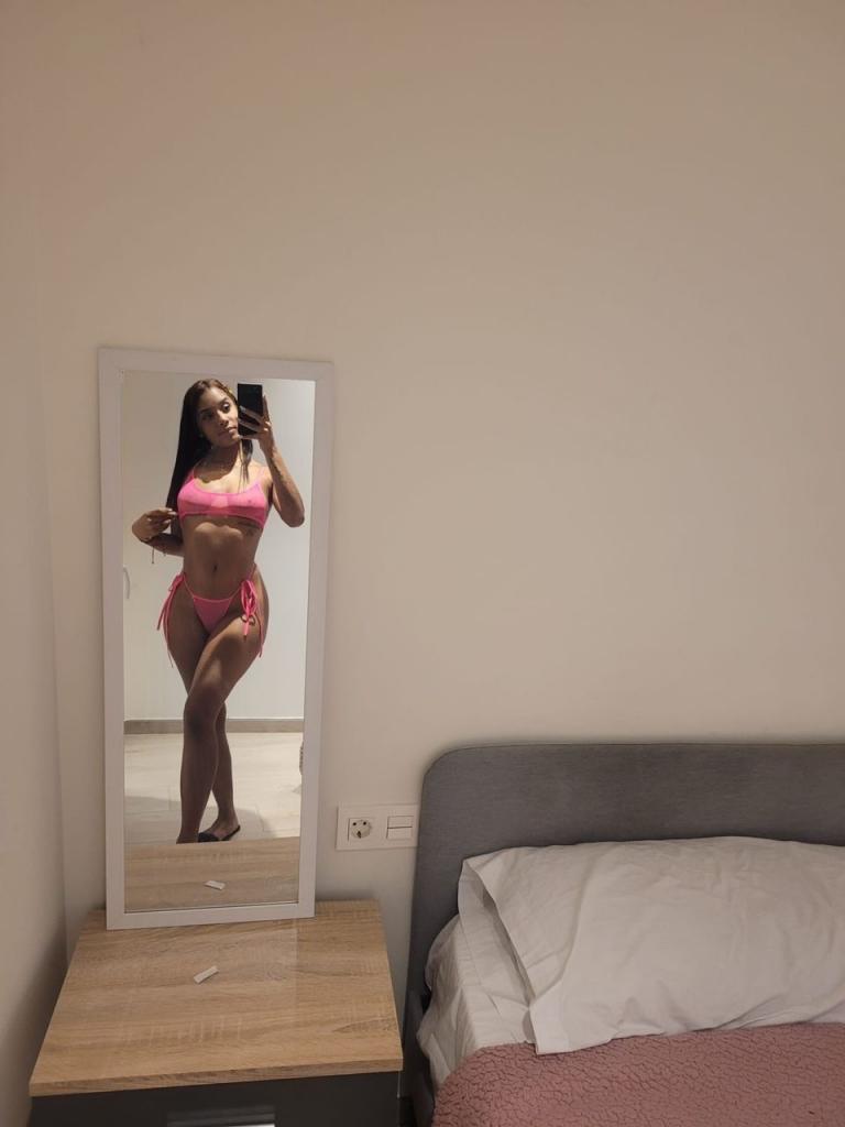 Chica busca chico en Murcia: 