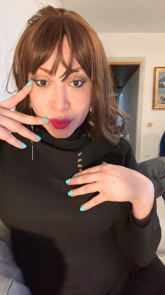 640684016: Chica busca chico en Barcelona