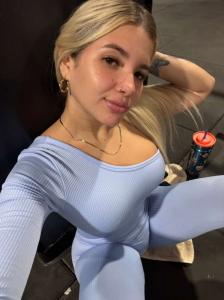 664715348: Chica busca chico en Málaga