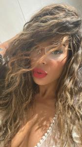 634868761: Chica busca chico en León