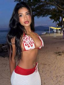 685524347: Chica busca chico en Madrid