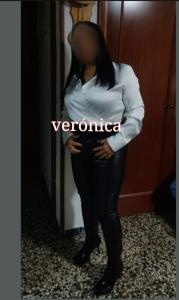 614942539: Chica busca chico en La Coruña