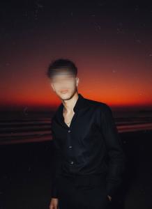 632869175: Chico busca chica en Tarragona