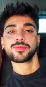 672044911: Chico busca chica en Valencia