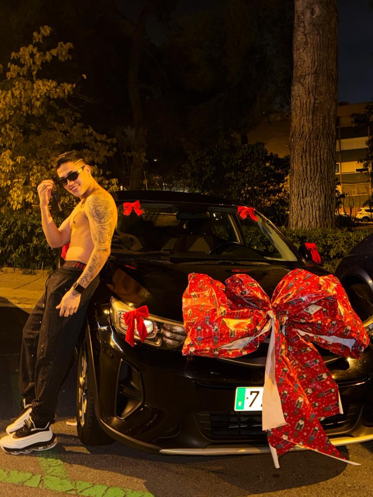 672836199: Chico busca chica en Barcelona