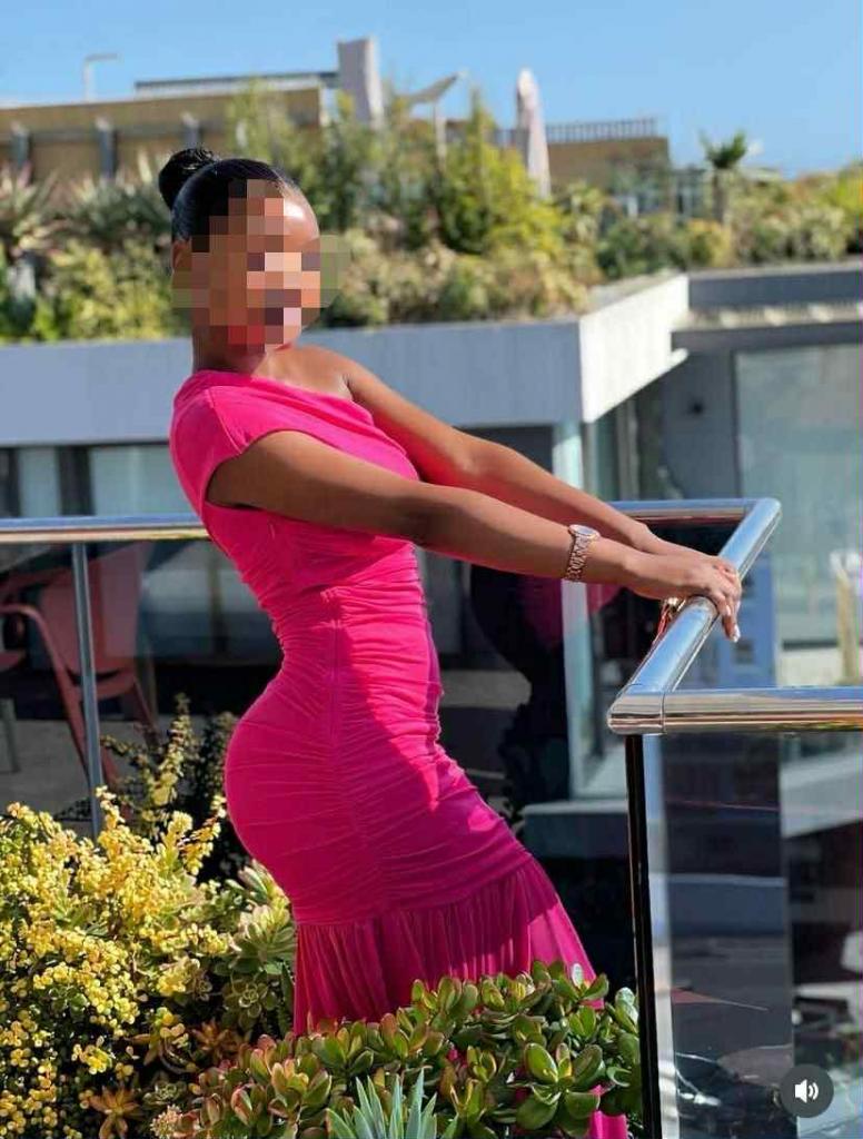 643046580: Chica busca chico en Cantabria