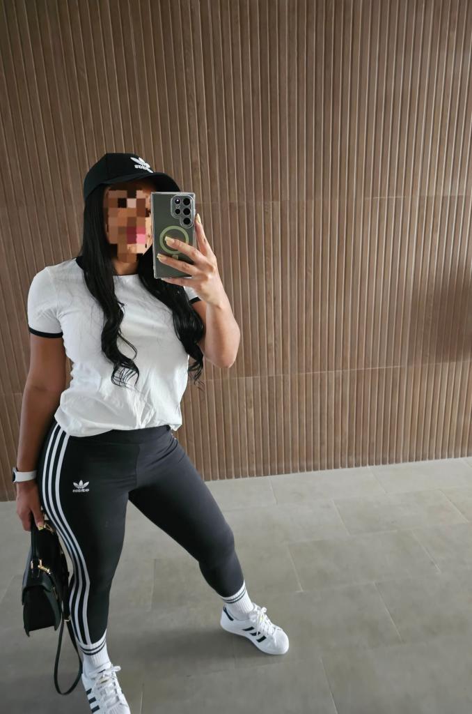 657270318: Chica busca chico en Gerona