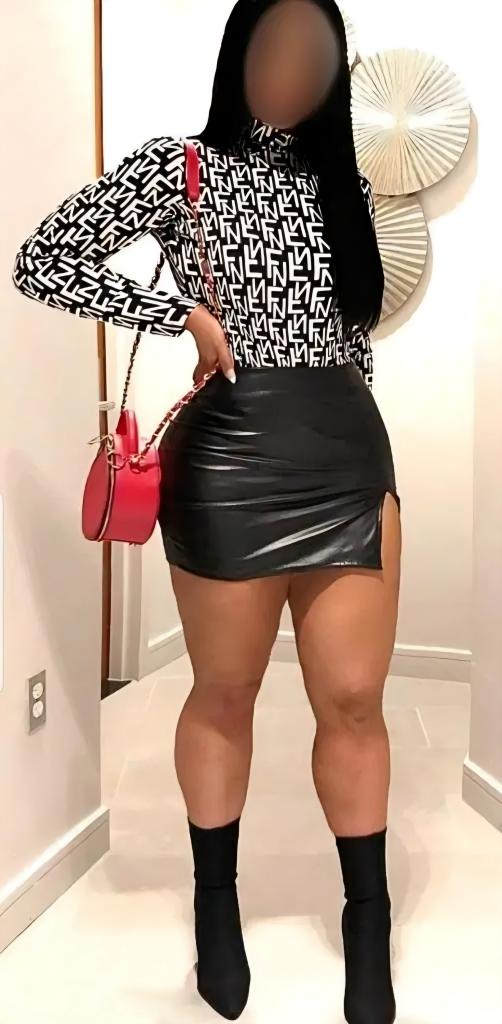 614114292: Chica busca chico en Mallorca